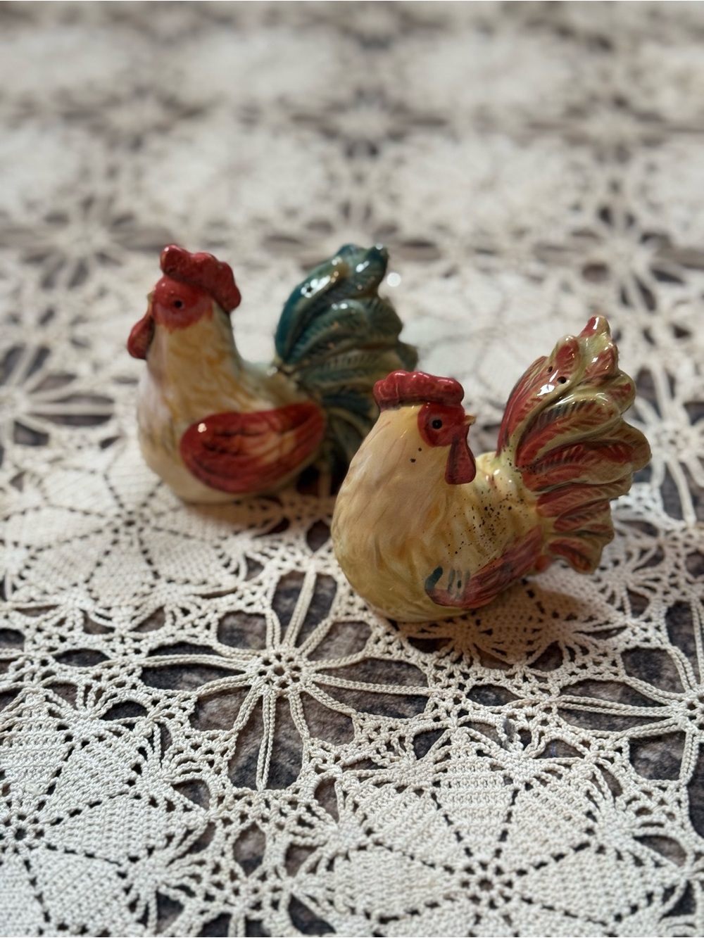 Vintage Ceramic Rooster Figurines Set - Cream and Red Home Accent